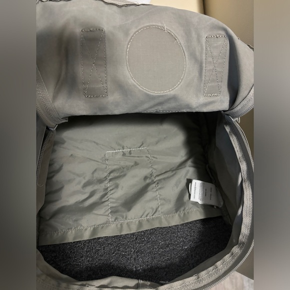 Vintage Fjallraven KANKEN backbag in Grey/Tan - Picture 4 of 5